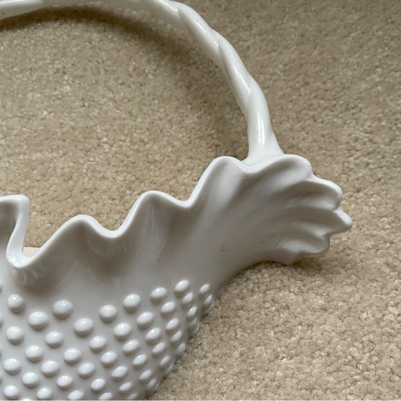 Vintage Burwood 1984 Hobnail Wall Pocket - Picture 6 of 8